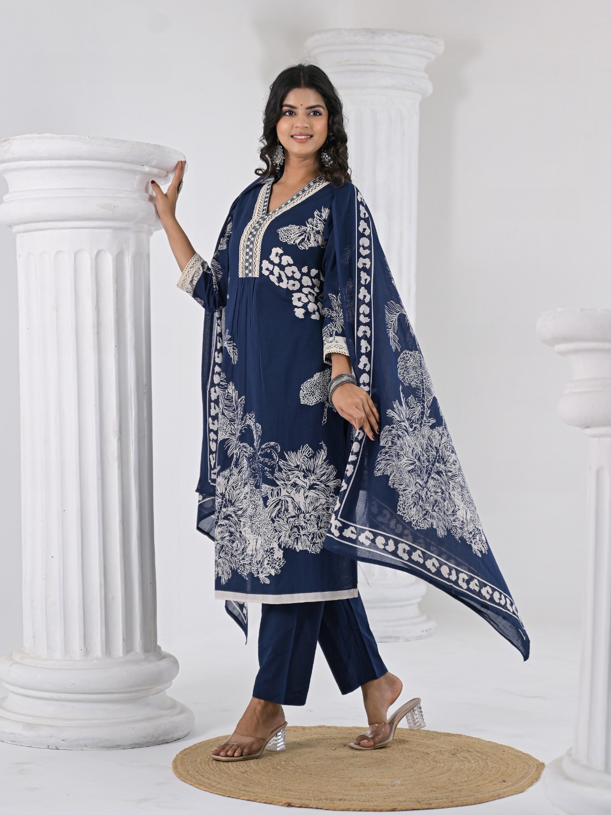 Rani Pink Printed Kurti Pant Dupatta Set - Image 8