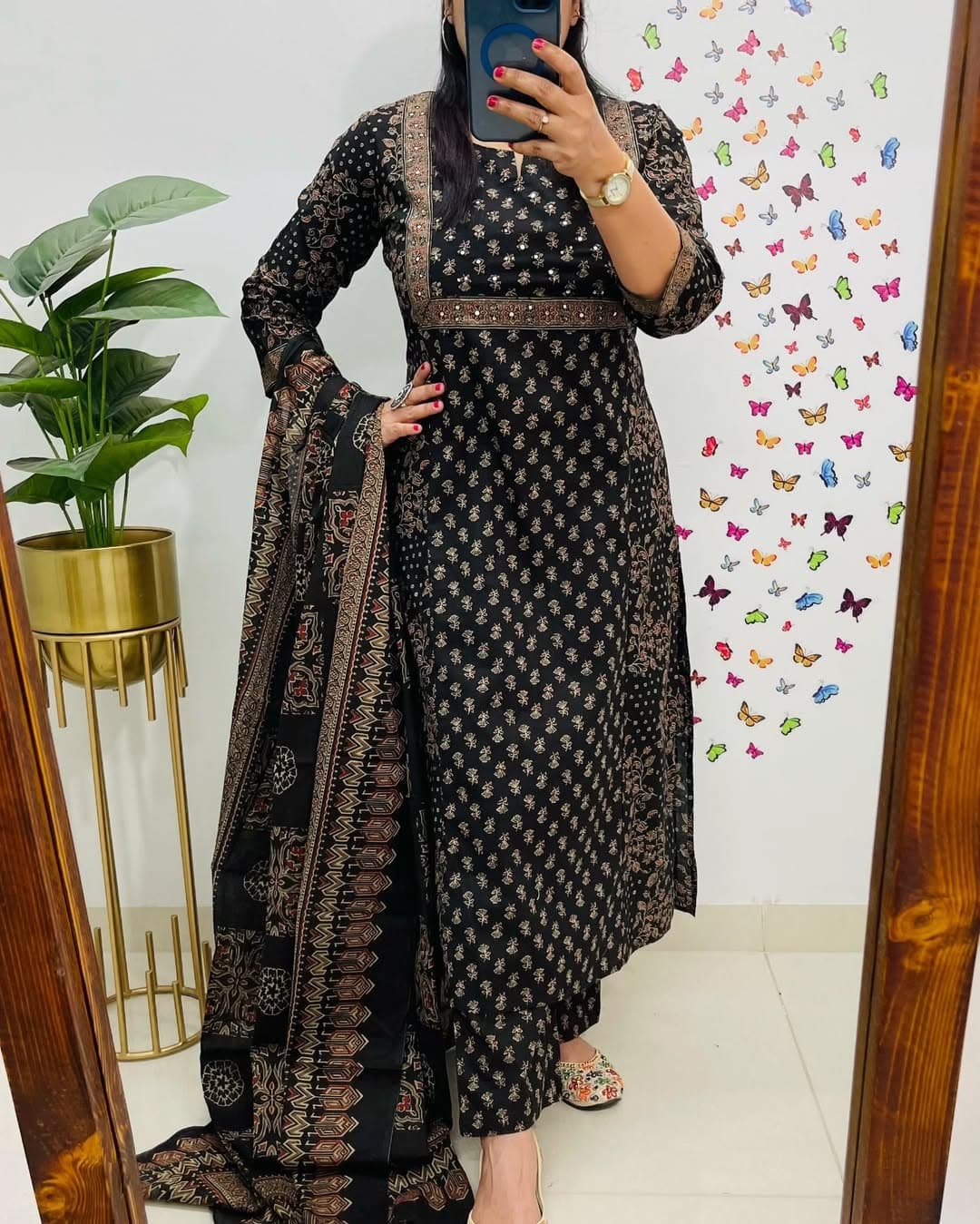 Cotton Black Printed 3Pcs Suit Set with Dhupatta - Image 4
